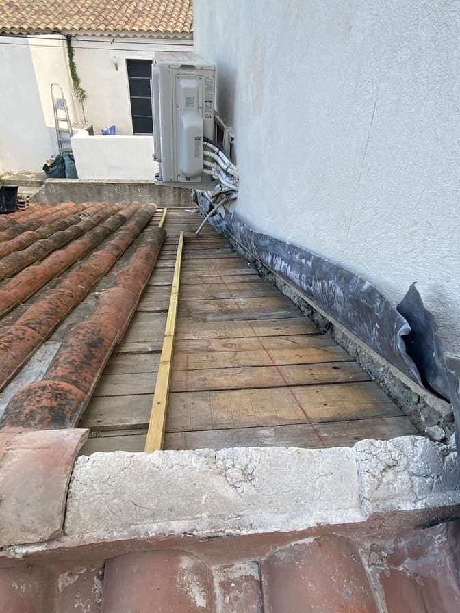 Couloir à redent à Istres avant travaux